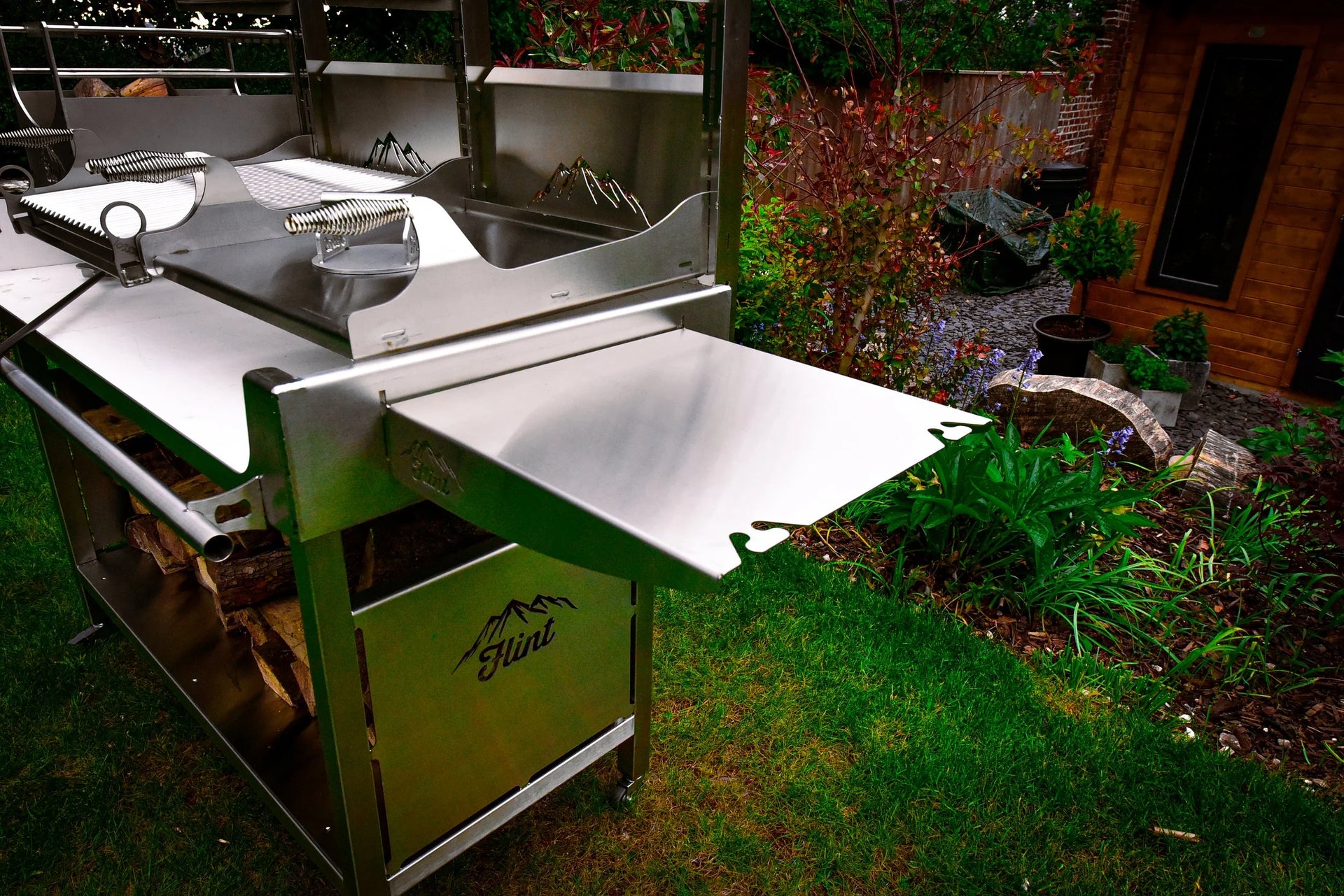 Side trays for Parilla BBQ